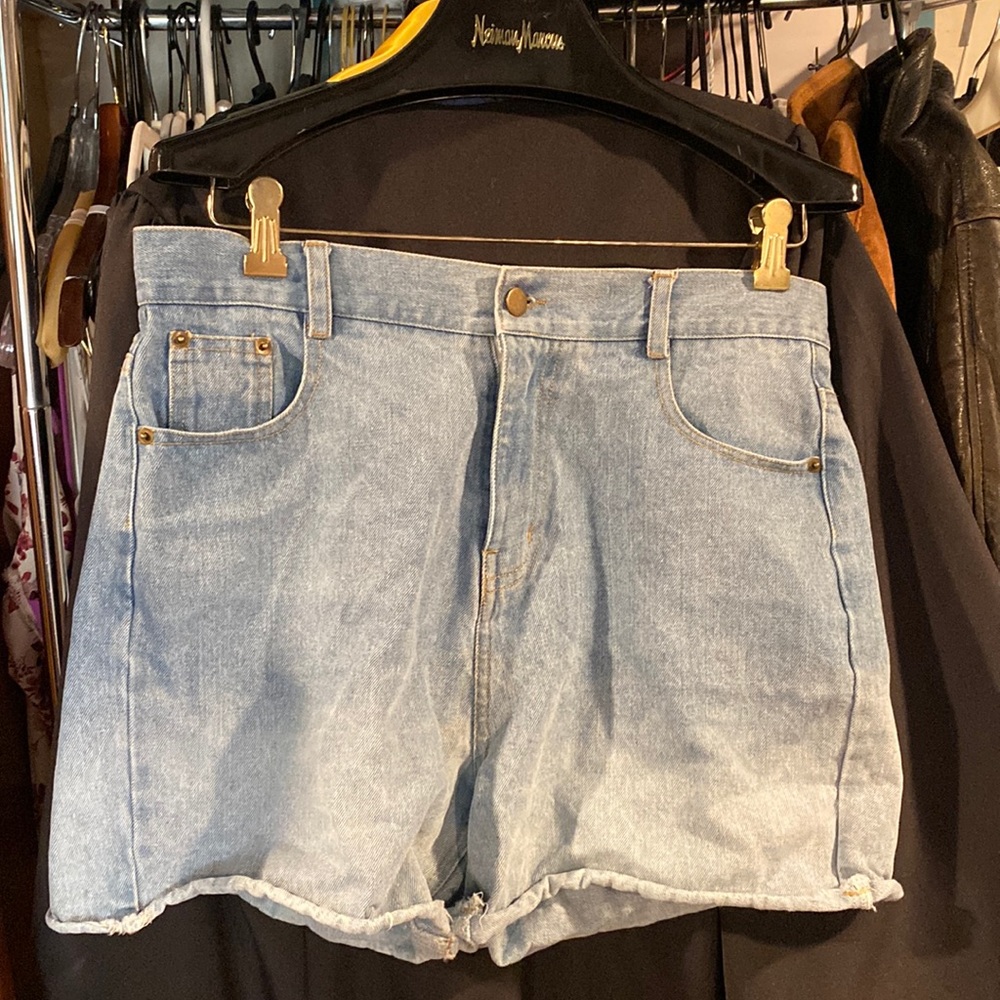 Jean shorts by shekou